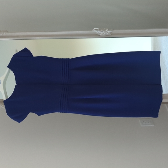 Ladies Dress - Picture 5 of 5